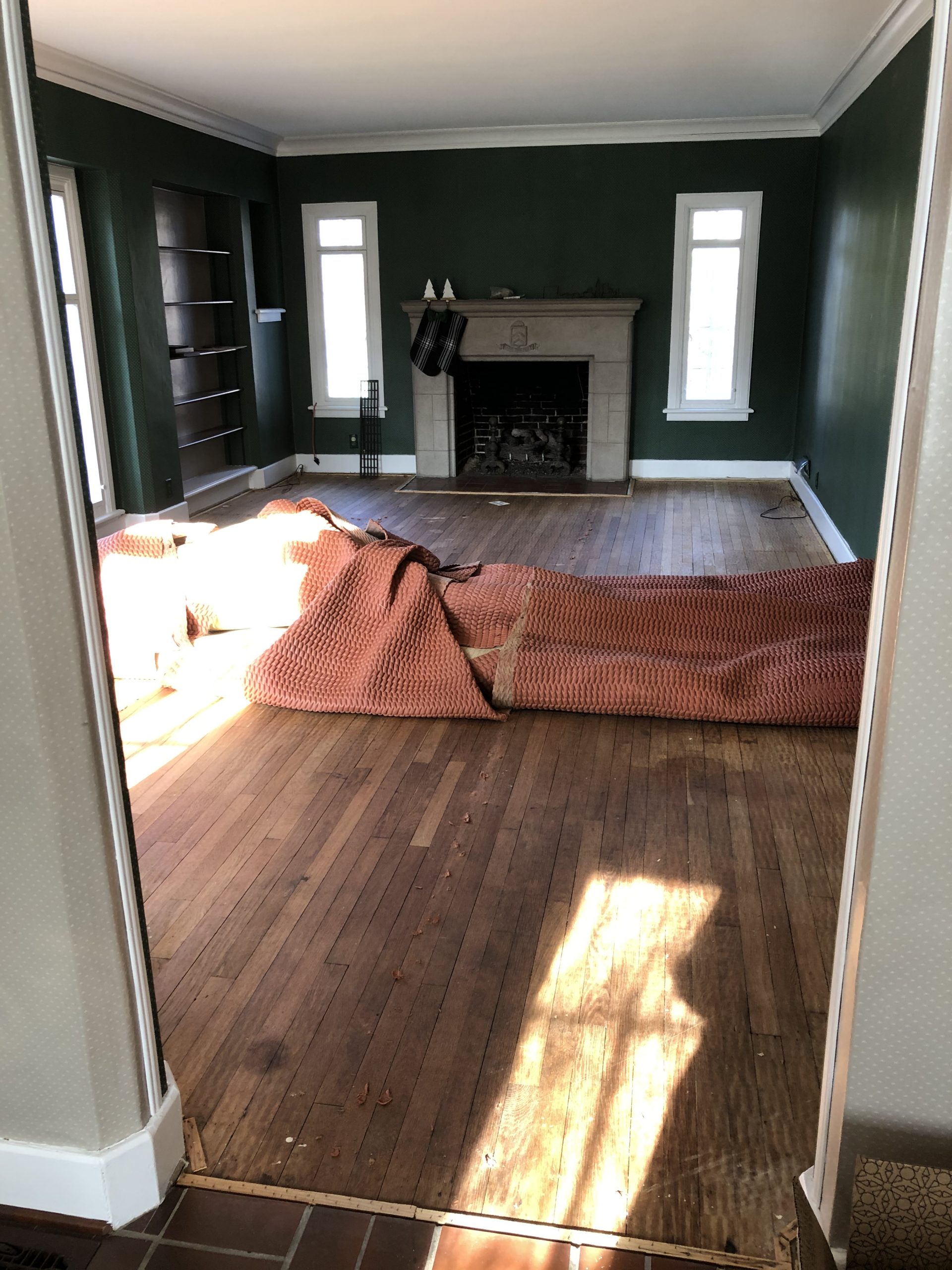 Green Living Room Reveal with Revival Rugs | Miranda Schroeder Blog

www.mirandaschroeder.com