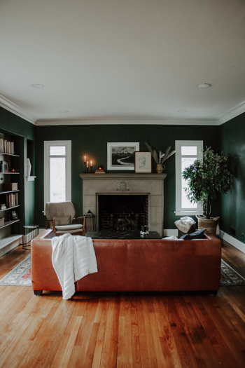 A Pro's Guide to Refinishing your Hardwood Floors