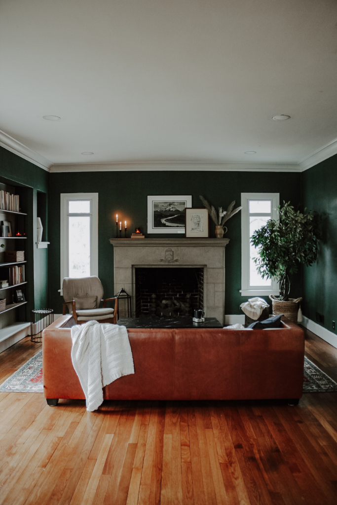 A Pro's Guide to Refinishing your Hardwood Floors