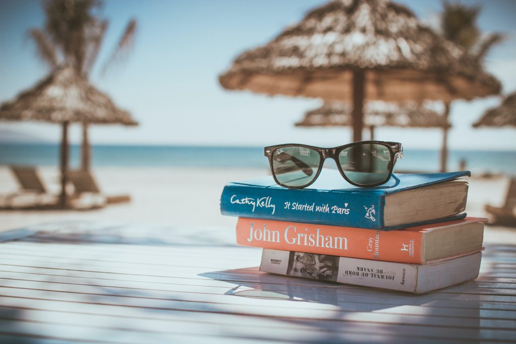 10 Essential Beach Reads for Summer 2021 | Miranda Schroeder Blog

www.mirandaschroeder.com