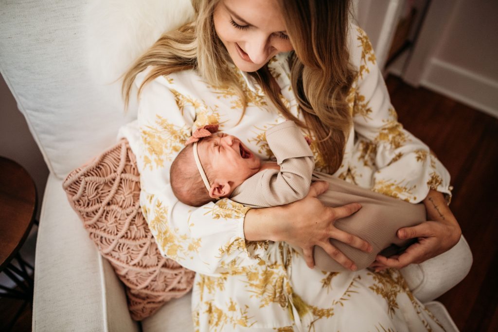 Breastfeeding Essentials List for New Moms | Useful Nursing Items | Miranda Schroeder Blog

www.mirandaschroeder.com